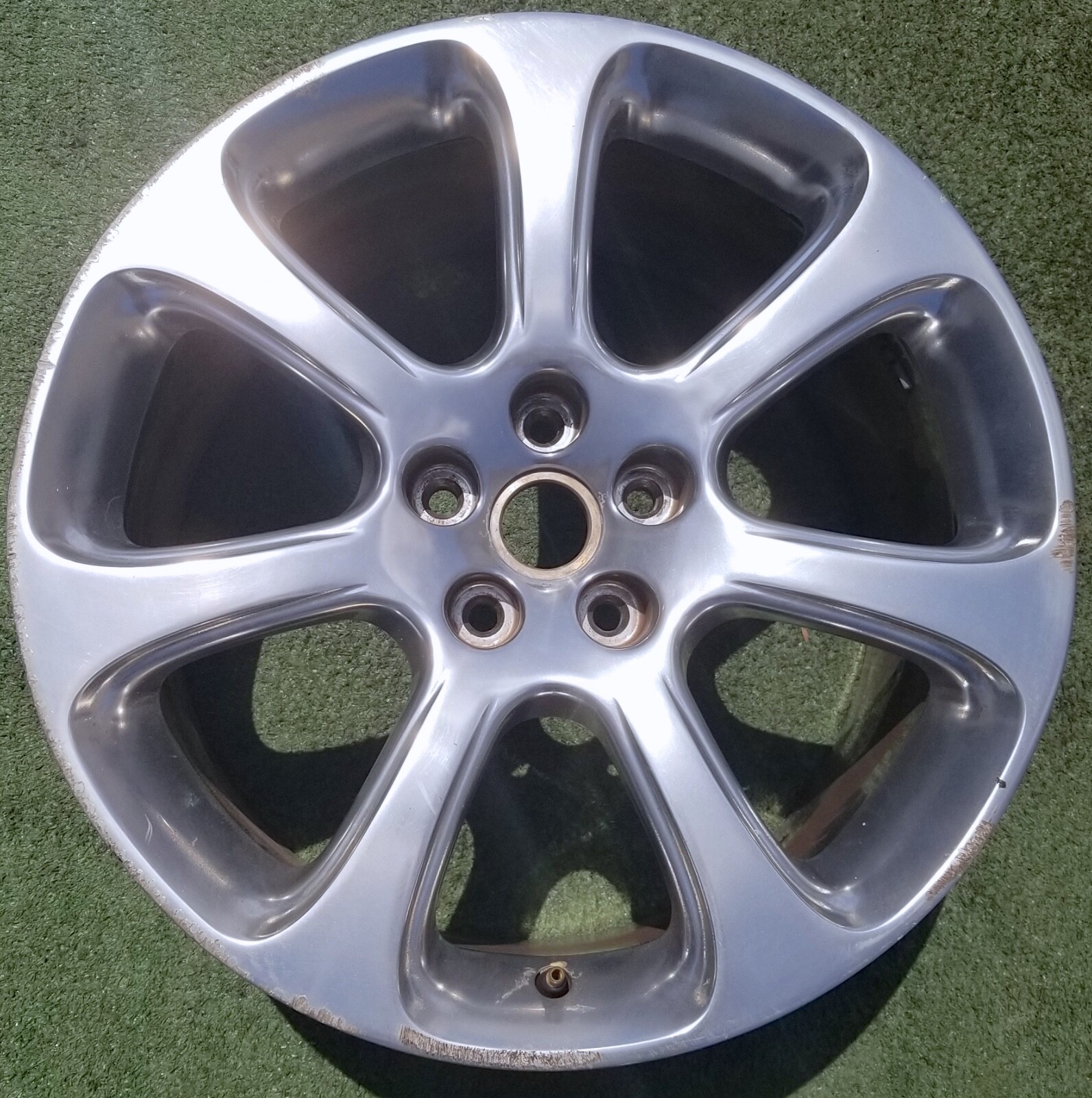 Factory Maserati GT Coupe Wheel 18 Polished OEM 3200 4200 Spyder Chromate 199554