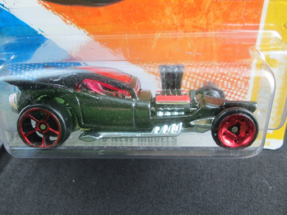 Hot Wheels 2010 New Models Fangula 08/44 - Image 3 of 3
