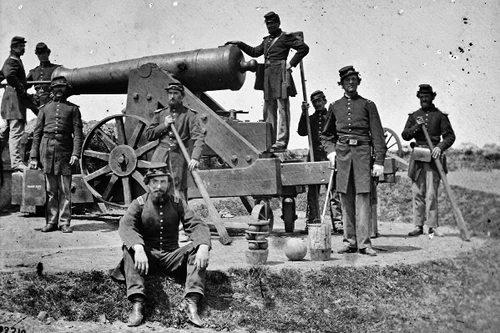 New 5x7 Civil War Photo: Crew with Siege Gun at Fort Corcoran in Arlington