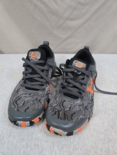 UNDER ARMOUR MAINSHOCK v2 shoes for boys AUTHENTIC, size 7Y