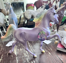 Breyer Horse Model, Rainbow magical unicorn