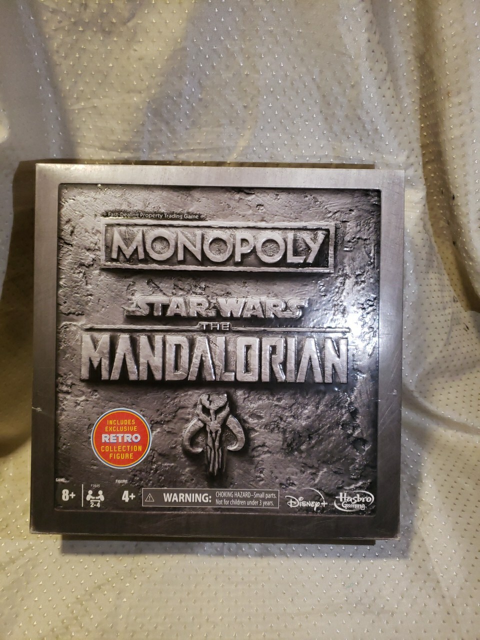 Hasbro Monopoly: Star Wars  Mandalorian Edition Retro Figure Collection Open Box