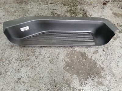 TÜRSTUFENABDECKUNG HINTEN LINKS BEIFAHRERSEITE Blende für Nissan Elgrand E50 1997-2002