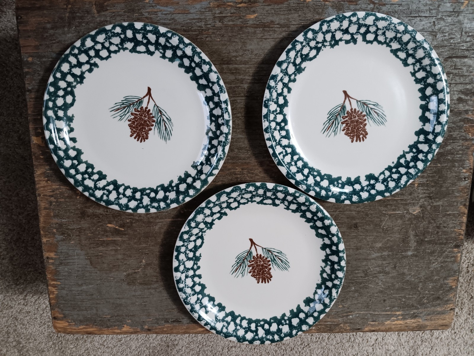 FolkCraft Pine Cone by TIENSHAN Set of 6 Dishes-3 bowls, 3 plates EUC Cabin Core