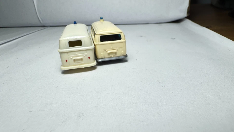 Wiking 1:87 scala H0 VW Volkswagen Transporter T1 T2 croce rossa - Immagine 4 di 4