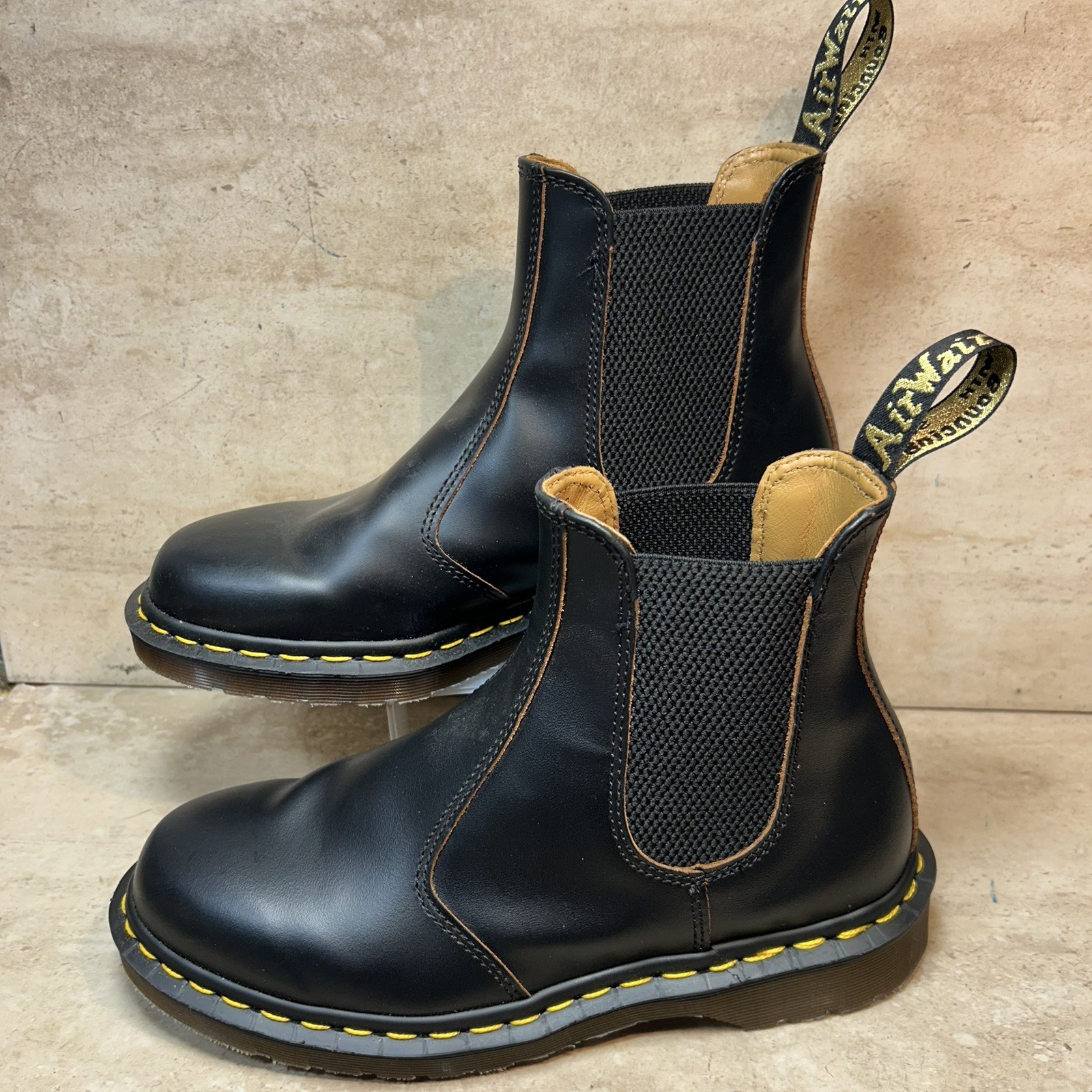 Dr Martens 2976 Vintage Made In England Leather Chelsea Boots Womens 9 Mens 8