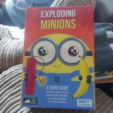 Exploding Minions juego de cartas iluminación oficial licencia Exploding Kittens