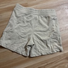 Boys Casual Cream Color Shorts, Used still in good condition Size 5-6