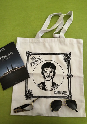 Bruno Mars Berlin Olympiastadion 28.06.26 Konvolut Merchandise