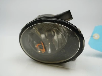 Phare antibrouillard avant droit occasion VOLKSWAGEN GOLF VI Phase 1 - 1.6 TDI 1 - Photo 1/4