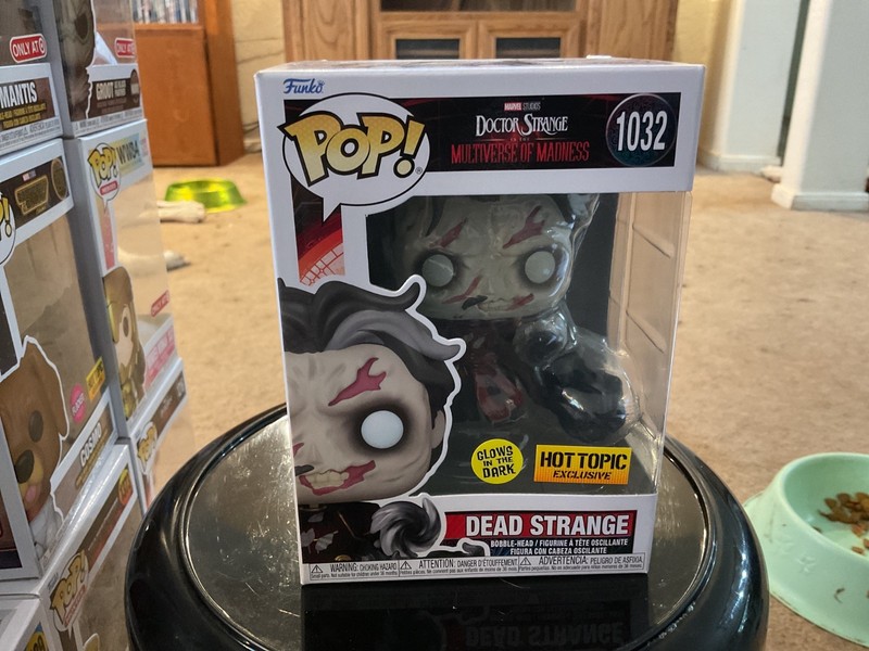 Funko Pop 1032 Marvel GITD Dead Strange -Doctor Strange Multiverse Hot Topic Exc