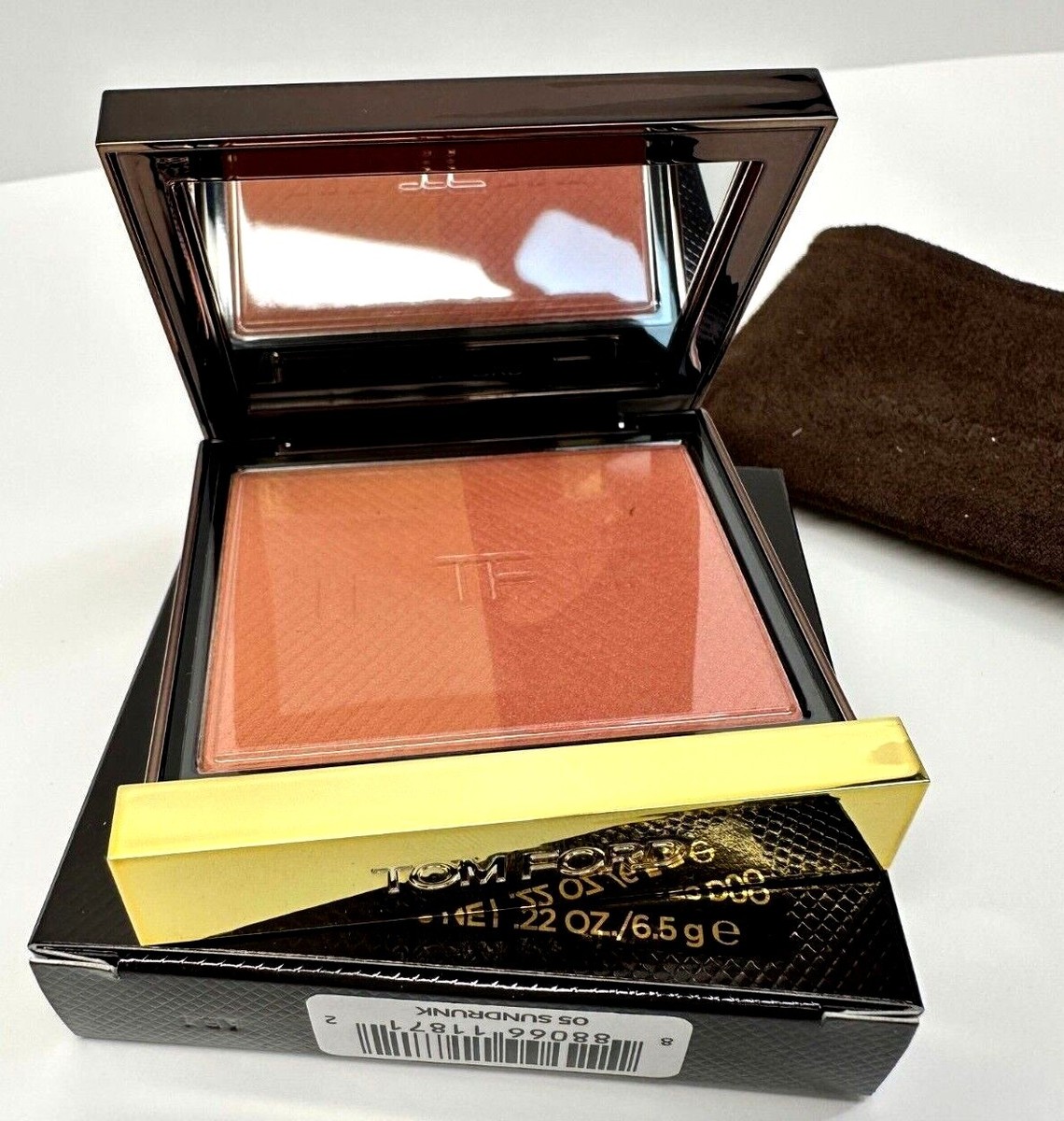 フェイスパウダー TOM FORD Shade and Illuminate Blush 03 Tom Ford - Shade And Illuminate Blush - Brand New AUTHENTIC