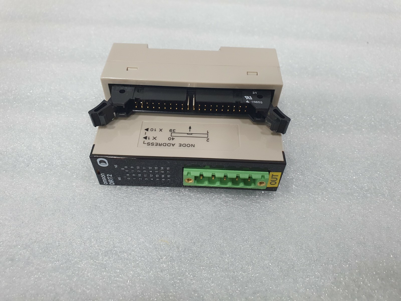 As-Is omron REMOTE TERMINAL DRT2-OD32ML