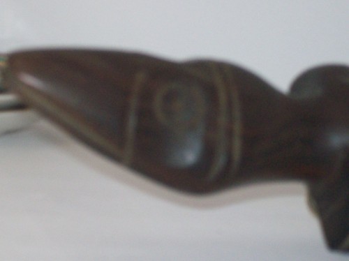 HAND CARVED IRON WOOD LIZARD 19.5 INCHES LONG - Picture 4 of 6
