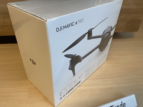 DJI Mavic 4 Pro Fly More Combo Drone (DJI RC 2 included) From JPN - Picture 17 of 21