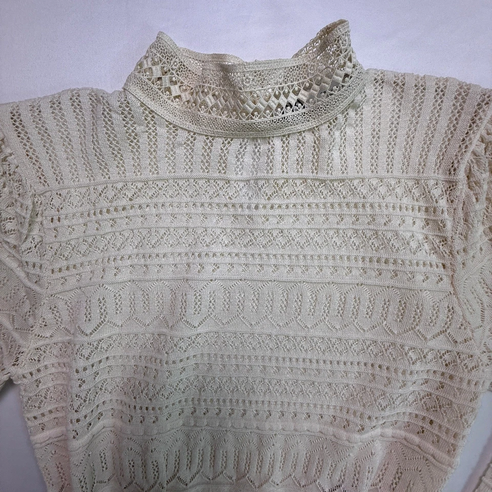Blusa Zara Encaje Crochet Manga Larga Cuello Simulado Crema Para Mujer’s Talla M Foto 4 de 4