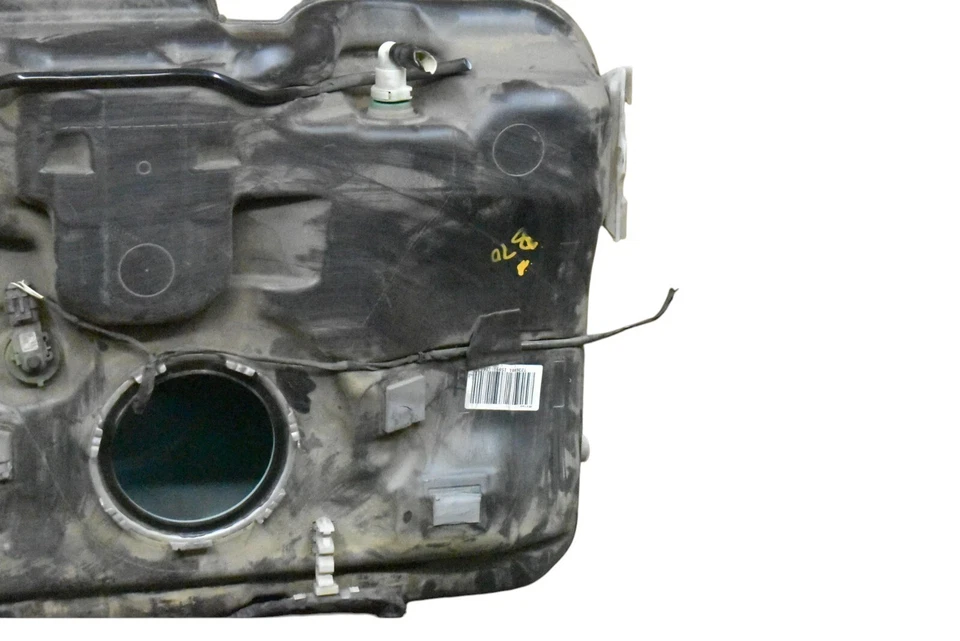 Conjunto de reservatório de tanque de combustível 14-18 Mercedes CLA250 C117 FWD 2464703001 FABRICANTE DE EQUIPAMENTO ORIGINAL - Imagem 4 de 4