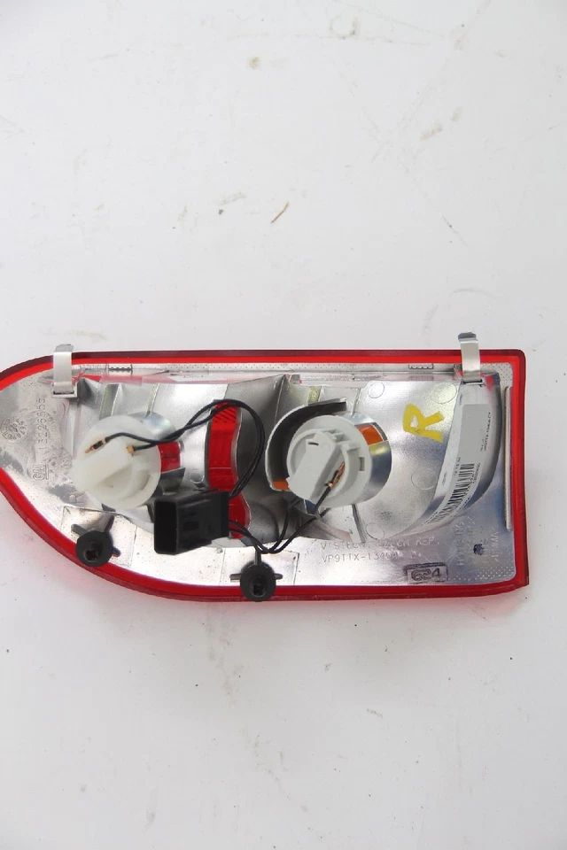 Piloto trasero derecho opel insignia a sports tourer 13226855 visteon 1222443 10-200 Foto 2 de 3