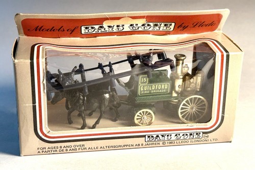 Lledo Guildford Fire Brigade # 15 Horse Drawn Pumper - Box Damaged