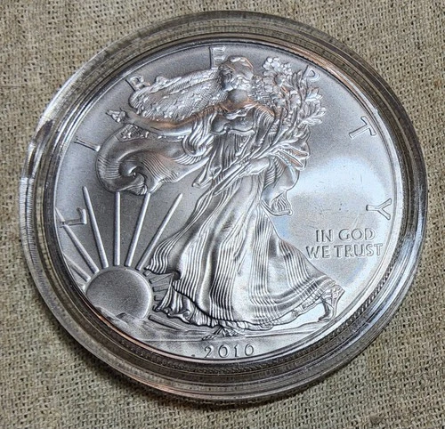 2010 DATED .999 FINE SILVER EAGLE WALKING LIBERTY DOLLAR BULLION ROUND COIN BU