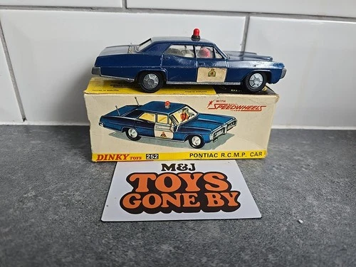 VINTAGE DINKY TOYS 252 PONTIAC PARISIENNE RCMP POLICE CAR DIECAST 1970.