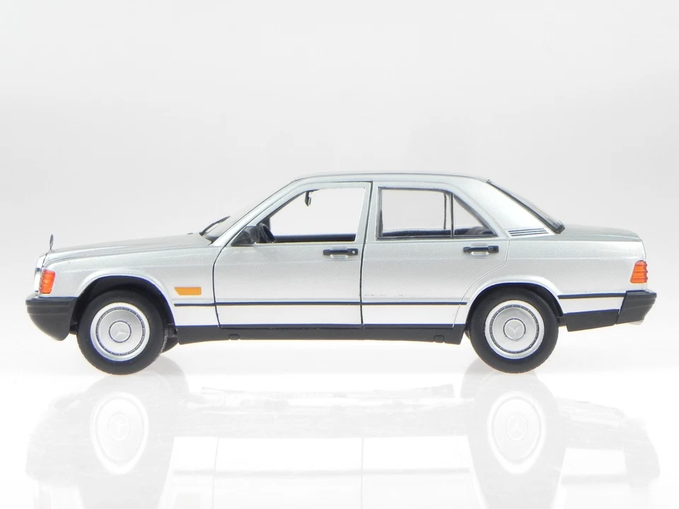 Mercedes W201 190 E 1983 silber Modellauto Leo 1:24 - Bild 4 von 4