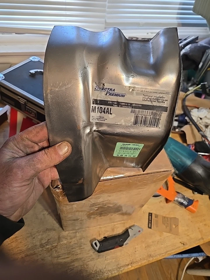 Panel de soporte de guardabarros trasero inferior Mustang 1965-66 - Lh Mustangs Unlimited Oer Foto 3 de 4