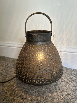 Marokkanischer Stil Rustikale Metall Gitter Tischlampe Stecker Neu mit Leuchtmittel