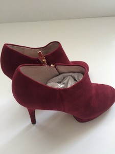 vince camuto elvin bootie suede