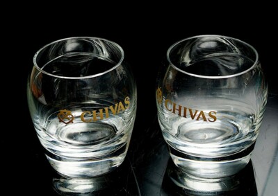 ZWEI CHIVAS REGAL GOLD LABELED WHISKY TUMBLER GLÄSER 250ML