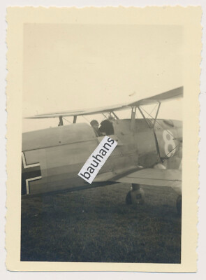 Foto Flugzeug Doppeldecker mit Kennung , Pilot 2.WK (8917x)