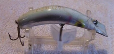 91223 NICE LAZY IKE-2   LURE 2.5"  NICE COLOR