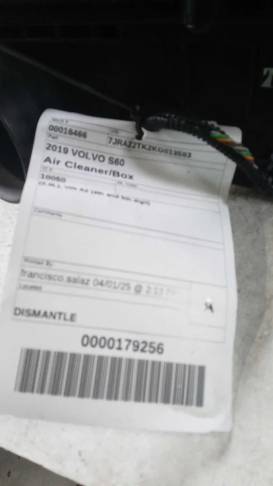 Volvo S60 2019 OEM conjunto de filtro de aire azul 49 k millas pieza original NJ25-16466 Foto 3 de 4