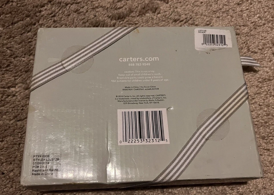 Carter’s Baby’s First Christmas Album 2014 | Cromo plateado | Nuevo en paquete Foto 2 de 3