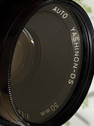 Vintage SLR Yashica TL-Electro With Auto Yashinon DS 50mm 1.9 Lens - Picture 7 of 24