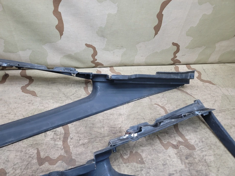 Pontiac Fiero 1986-1988 pasajero original negro panel de vela interior trasero derecho OEM Foto 3 de 4