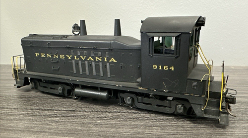 Oriental Ltd. S Scale Brass EMD NW-2 1000HP Phase IV Pennsylvania RR #9164 DCC! - Picture 8 of 22