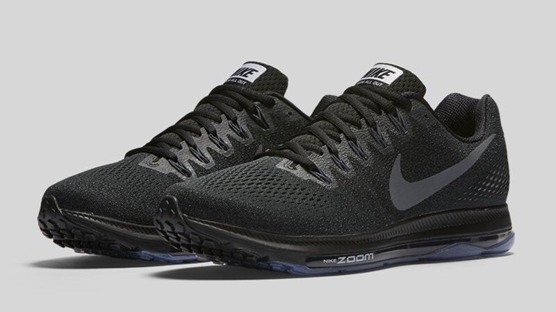 nike air zoom all out low