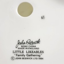 John Beswick Little Likeables Family Gathering 1984 Chicken Ornament Bone China