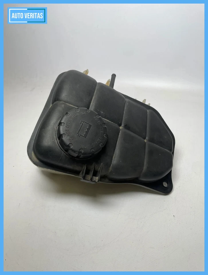 Original Mercedes-Benz C-Class (W203) Coolant Tank 2035000049 - Image 3 of 4