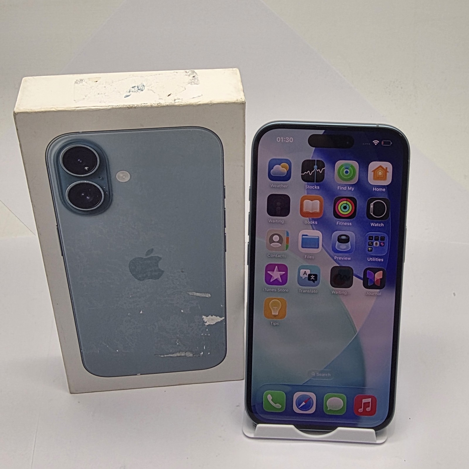 Apple iPhone 16 Teal 128GB 6.1” 5G AI 100% Battery
