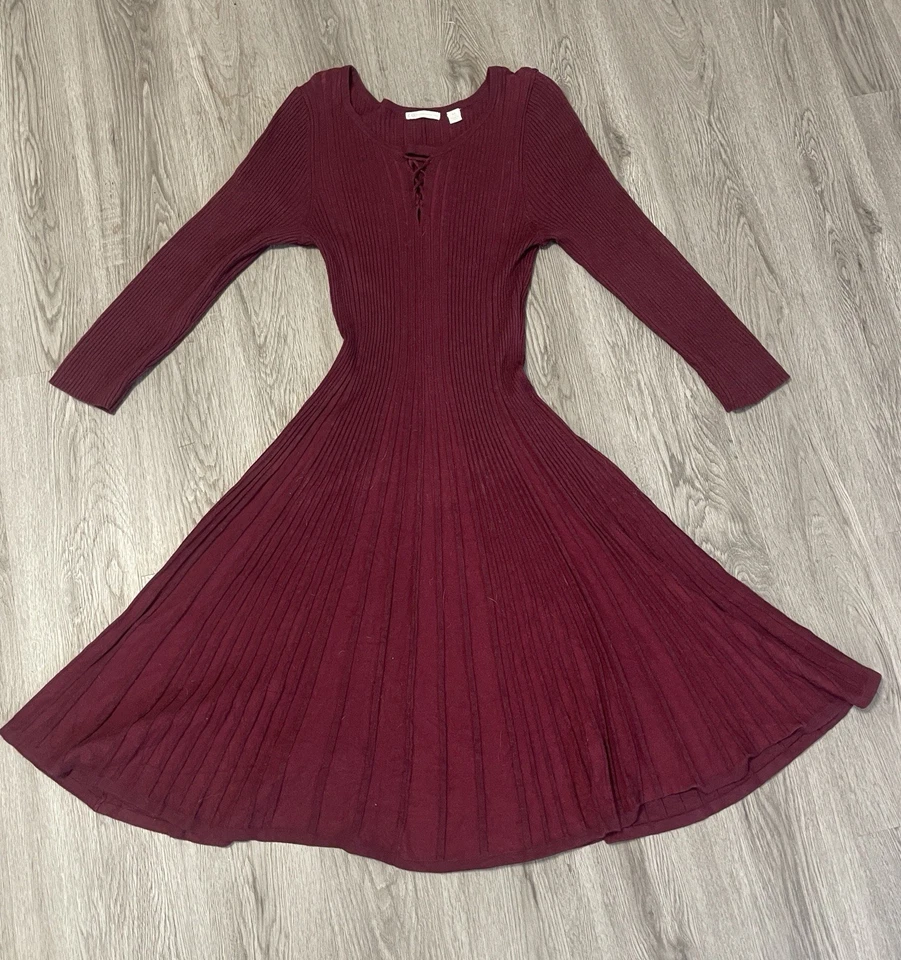 Vestido Suéter Midi Patinador Acanalado Borgoña De Colección Acogedor Inspiración Ajuste y Acampanado M Foto 2 de 4