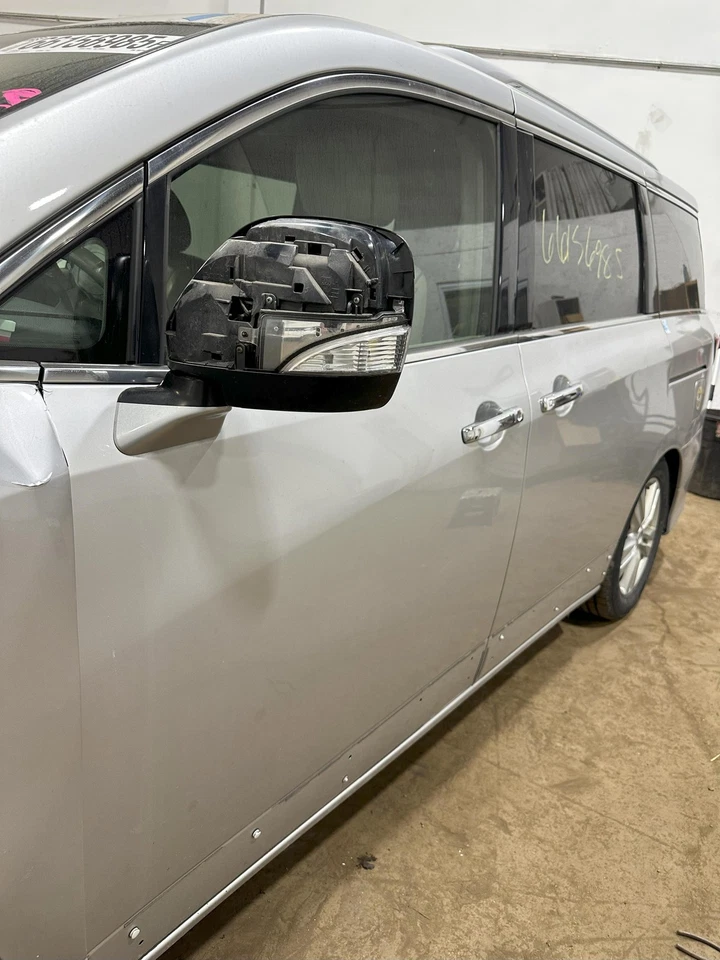 Used Front Left Door Assembly Front fits: 2011 Nissan Quest electric w/side sill Foto 4 de 4