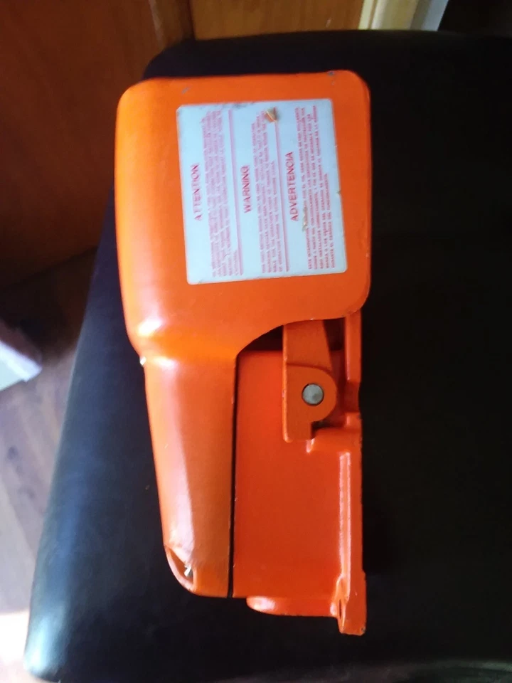 INTERRUPTOR DE PIE HERCULES 538-SWH 15A 125-250VAC 1/2HP 125VAC 1HP 250VAC Foto 2 de 4