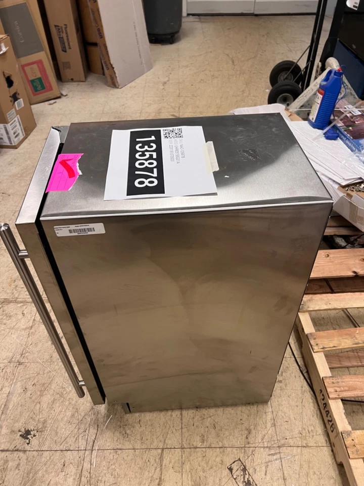 Uline UHRE515SG01A 15" Stainless Under Counter Refrigerator NOB #135878 BP - Image 2 of 4