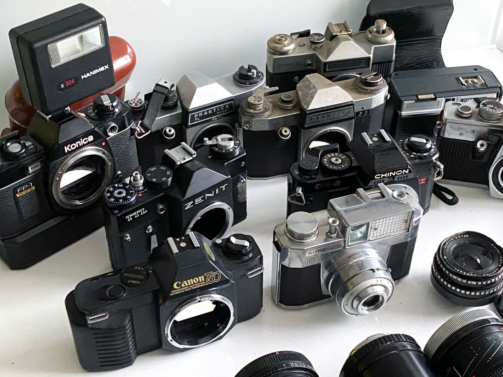 Job lot Vintage 35mm Film SLR Cameras + Lenses Parts/Repairs Canon