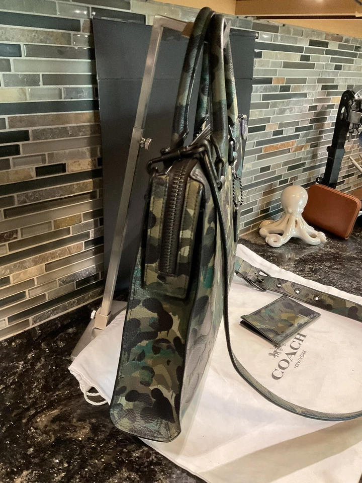 COACH Gotham Folio Baseman BESTIA SALVAJE CAMUFLAJE C6396 Foto 4 de 4