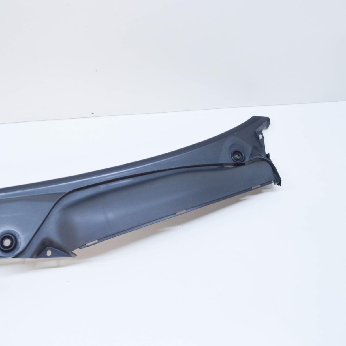 MERCEDES-BENZ E W211 Front Windshield Cowl Rain Tray LHD  