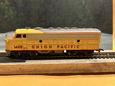 BACHMANN HO SCALE UNION PACIFIC DIESEL LOCOMOTIVE 1468 needs motor work