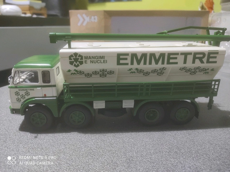 Camion d'epoca scala 1/43 - Immagine 2 di 4